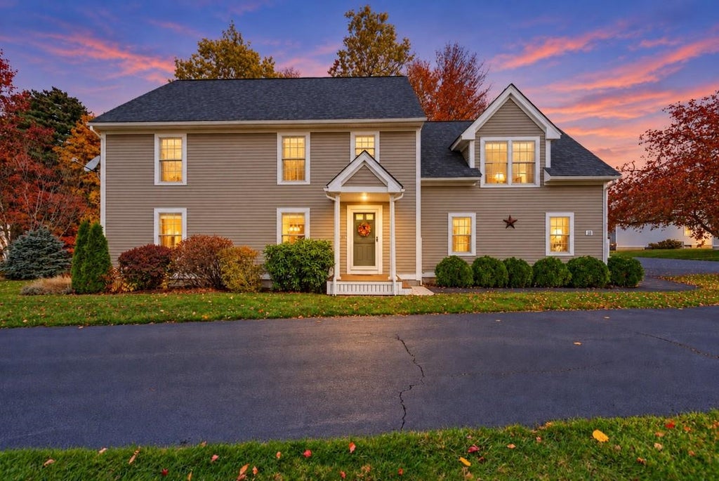 Photo of 52 Barbara Lane, Hudson, NH 03051 (MLS # 5116098)