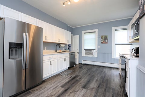 Photo of 17 Federal Street #1, St. Johnsbury, VT 05819 (MLS # 5108877)