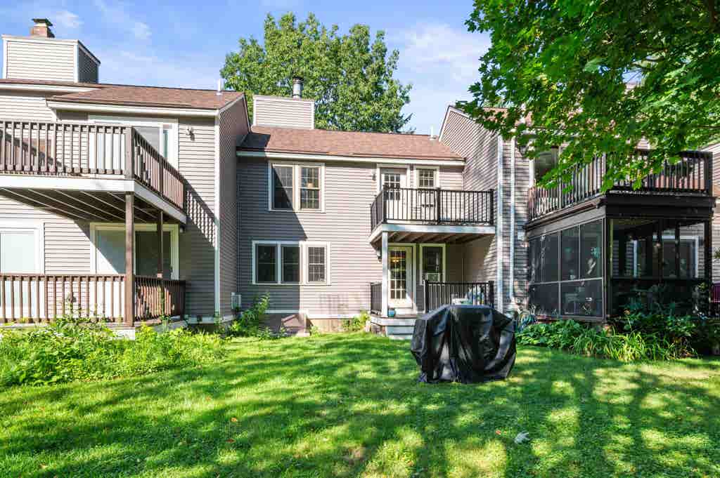 Photo of 20 Kirriemuir Road, Stratham, NH 03885 (MLS # 5104204)
