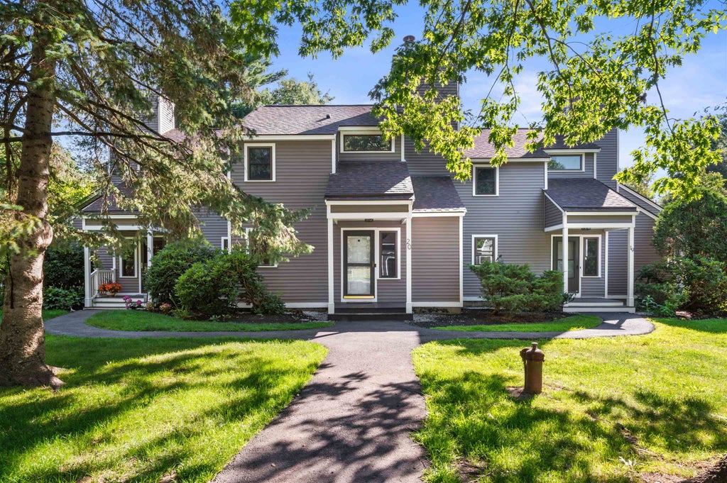 Photo of 20 Kirriemuir Road, Stratham, NH 03885 (MLS # 5104204)