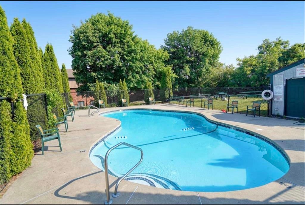 45 Log Street 2A