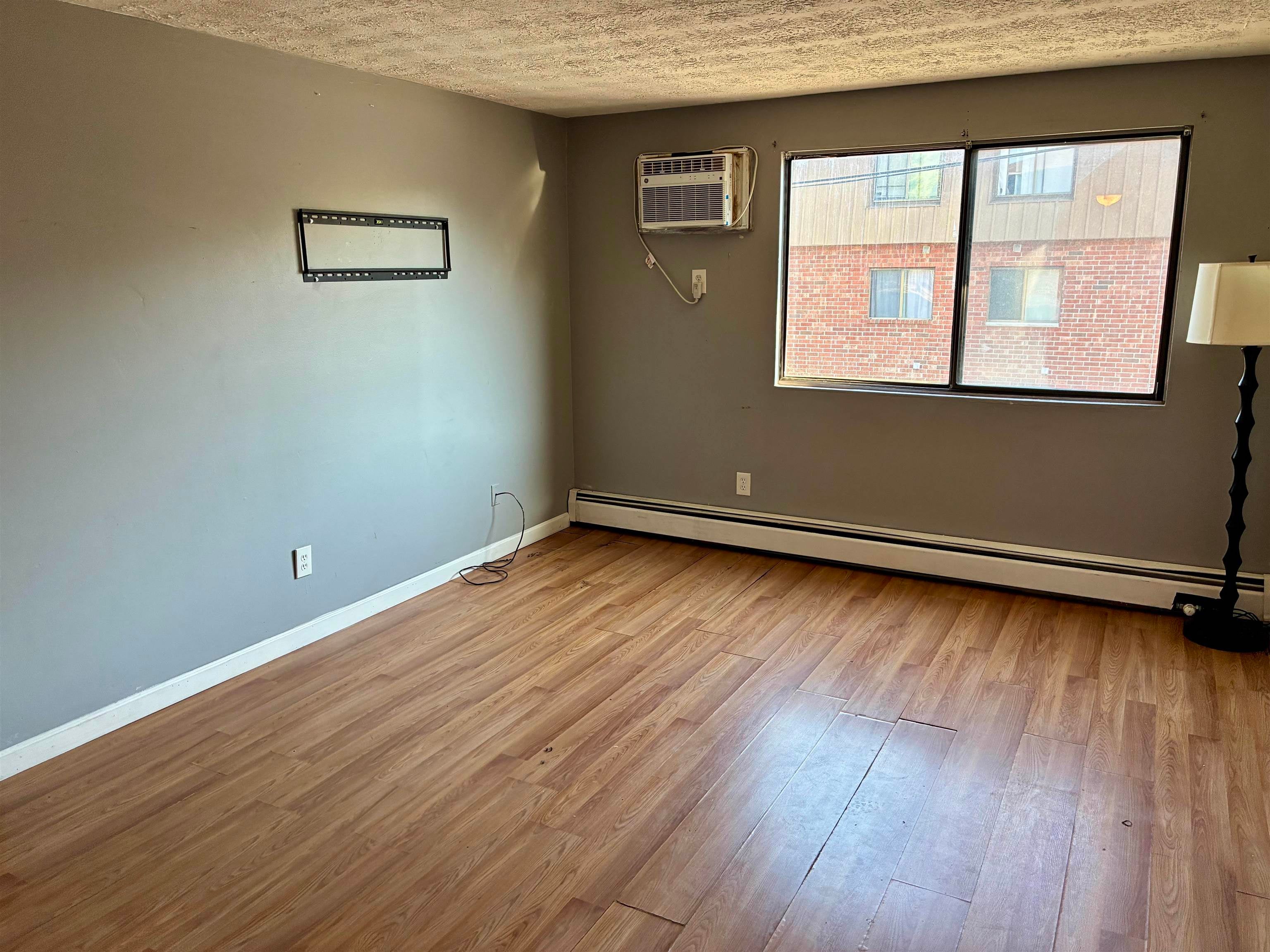 45 Log Street 2A