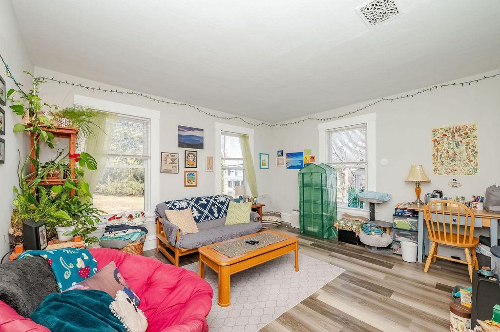 Photo of 26 Cushing Street #B, Dover, NH 03820 (MLS # 5098363)