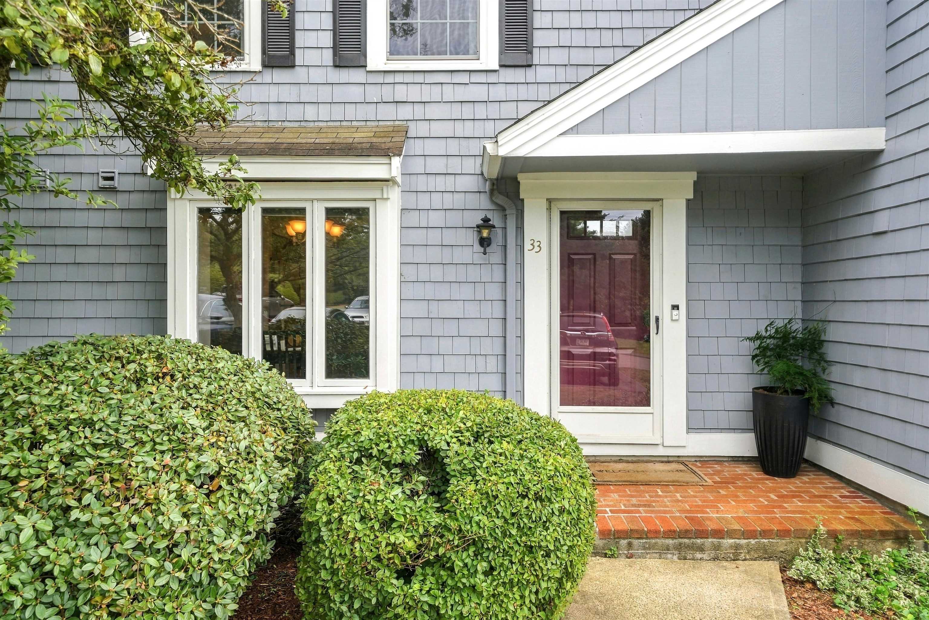 33 Meadowview Circle