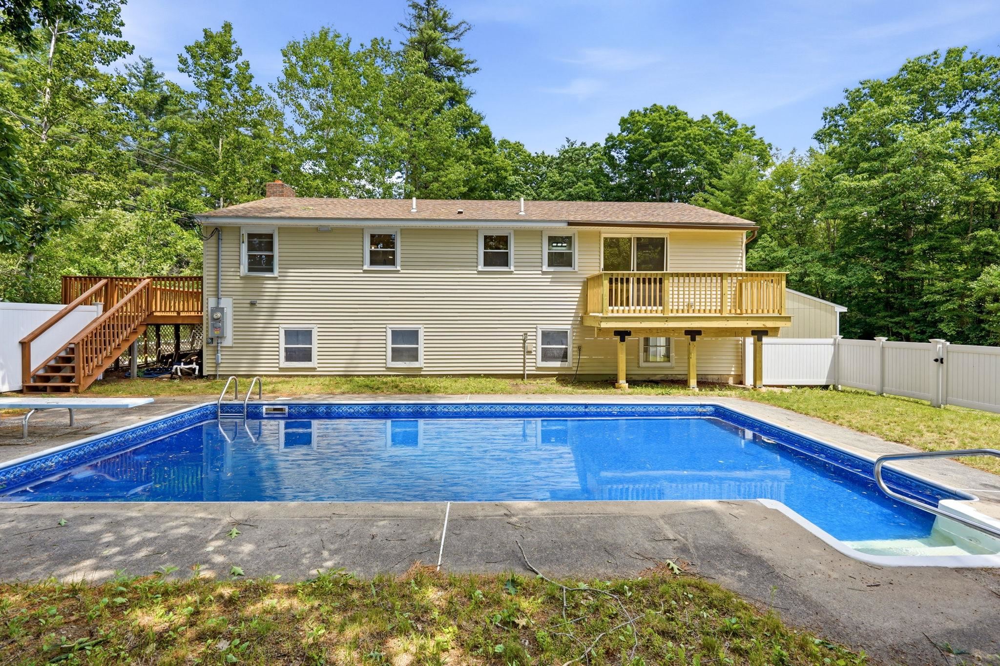 632 Raymond Road