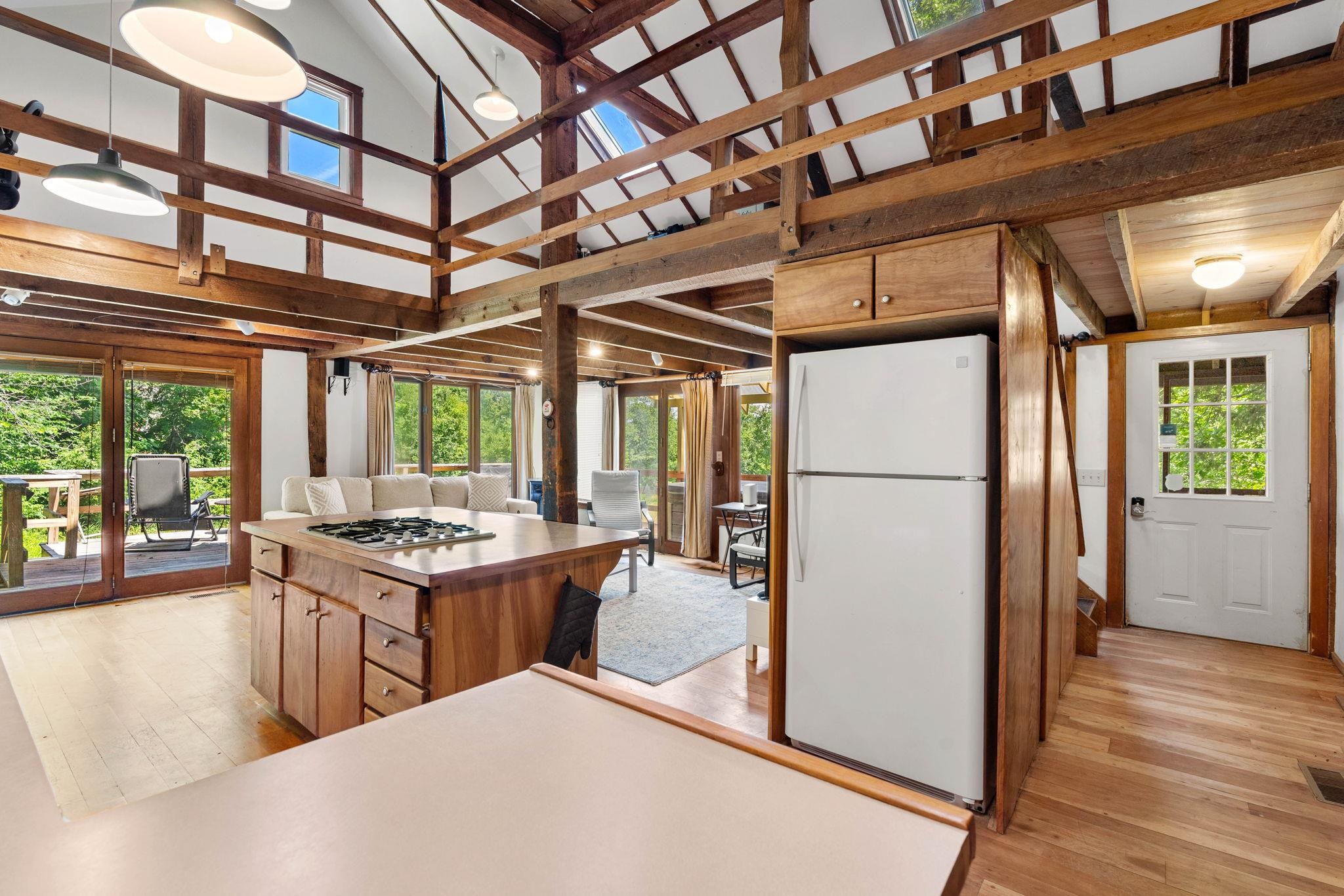 139 Old Country Road
