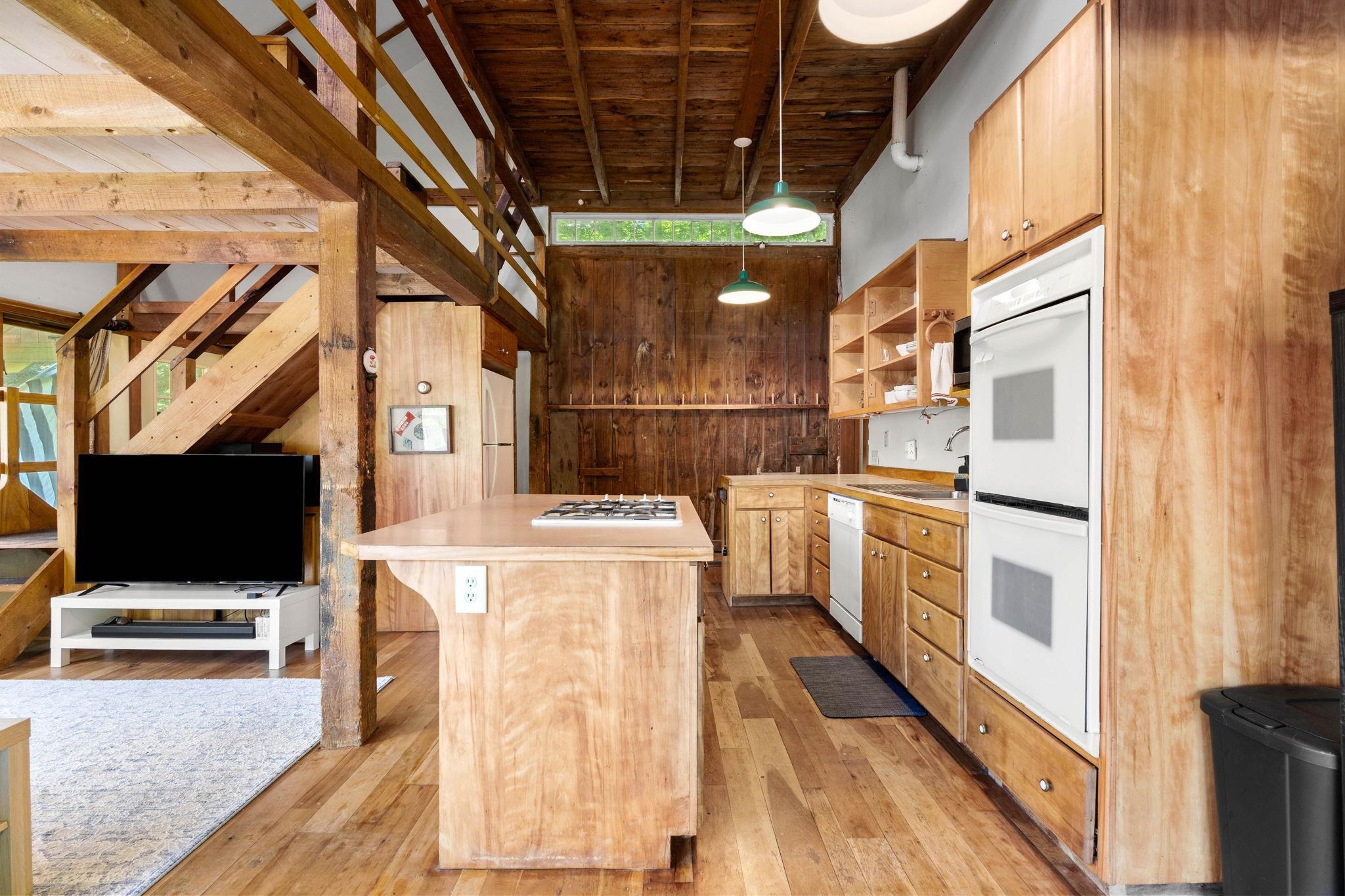 139 Old Country Road