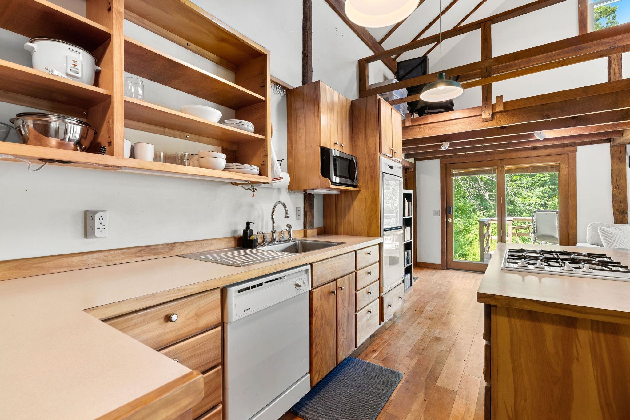 139 Old Country Road