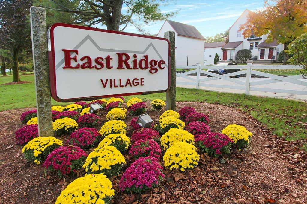 Photo of 79 East Ridge Road, Merrimack, NH 03054 (MLS # 5114698)