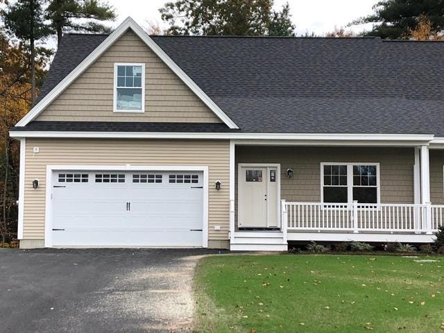 Photo of 16 Gypsum Lane #26, Chester, NH 03036 (MLS # 5100454)