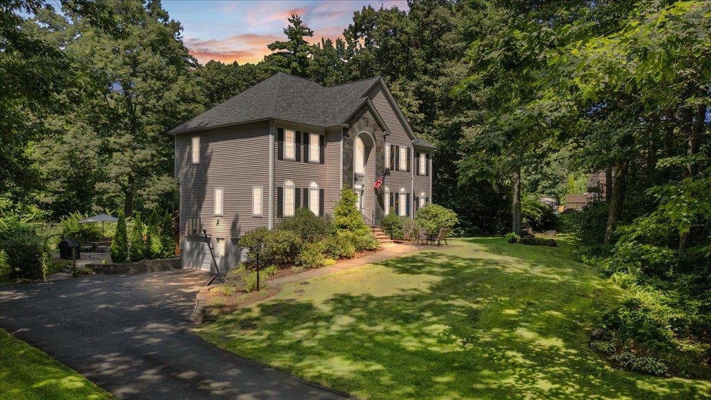 Photo of 12 Glenwood Road, Windham, NH 03087 (MLS # 5104882)