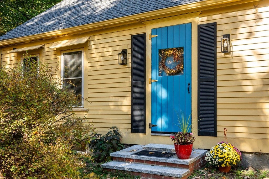 Photo of 224 Cooper Hill Road, Nottingham, NH 03290 (MLS # 5113145)
