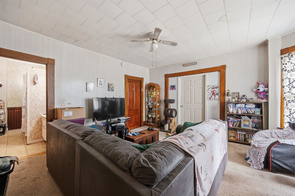 Photo of 39 Highland Street, Haverhill, NH 03785 (MLS # 5084279)