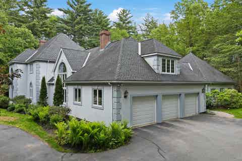 Photo of 3 Oak Lane, Stratham, NH 03885 (MLS # 5093601)