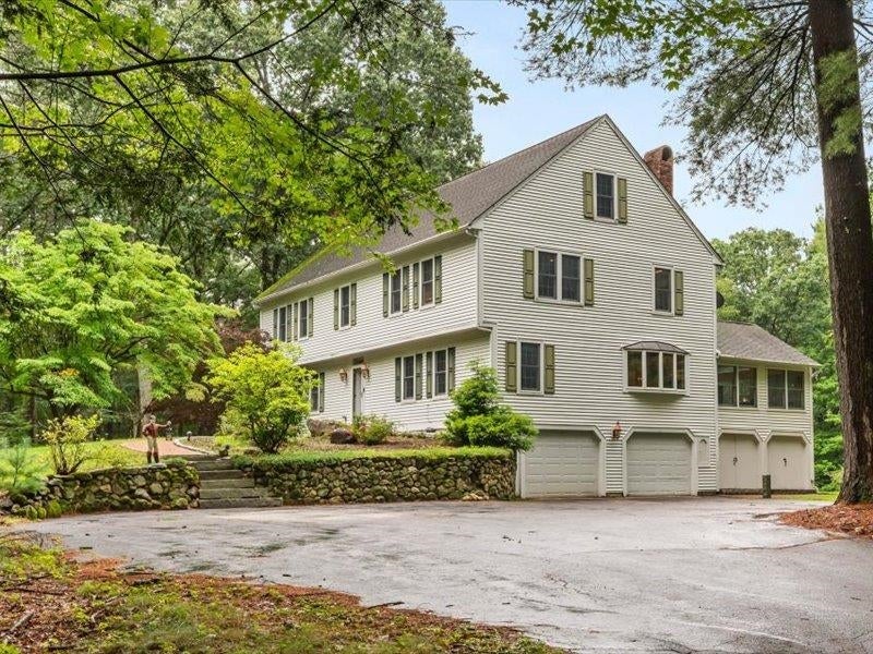 Photo of 80 Mack Hill Road, Amherst, NH 03031 (MLS # 5106933)