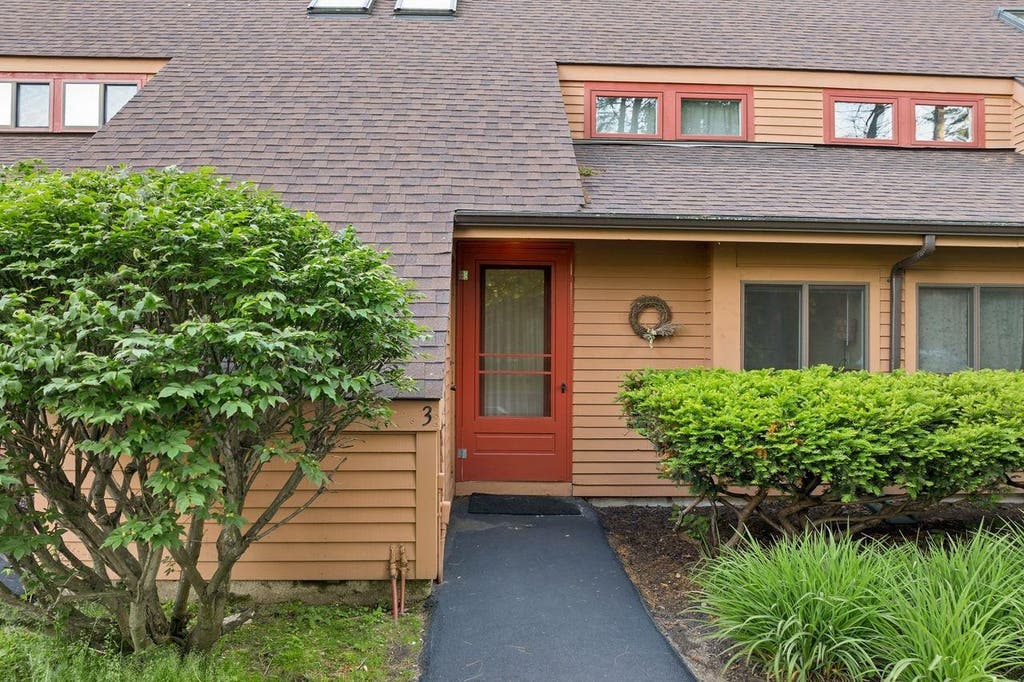 Photo of 85 Fairway Drive #3, Ashland, NH 03217 (MLS # 5094728)