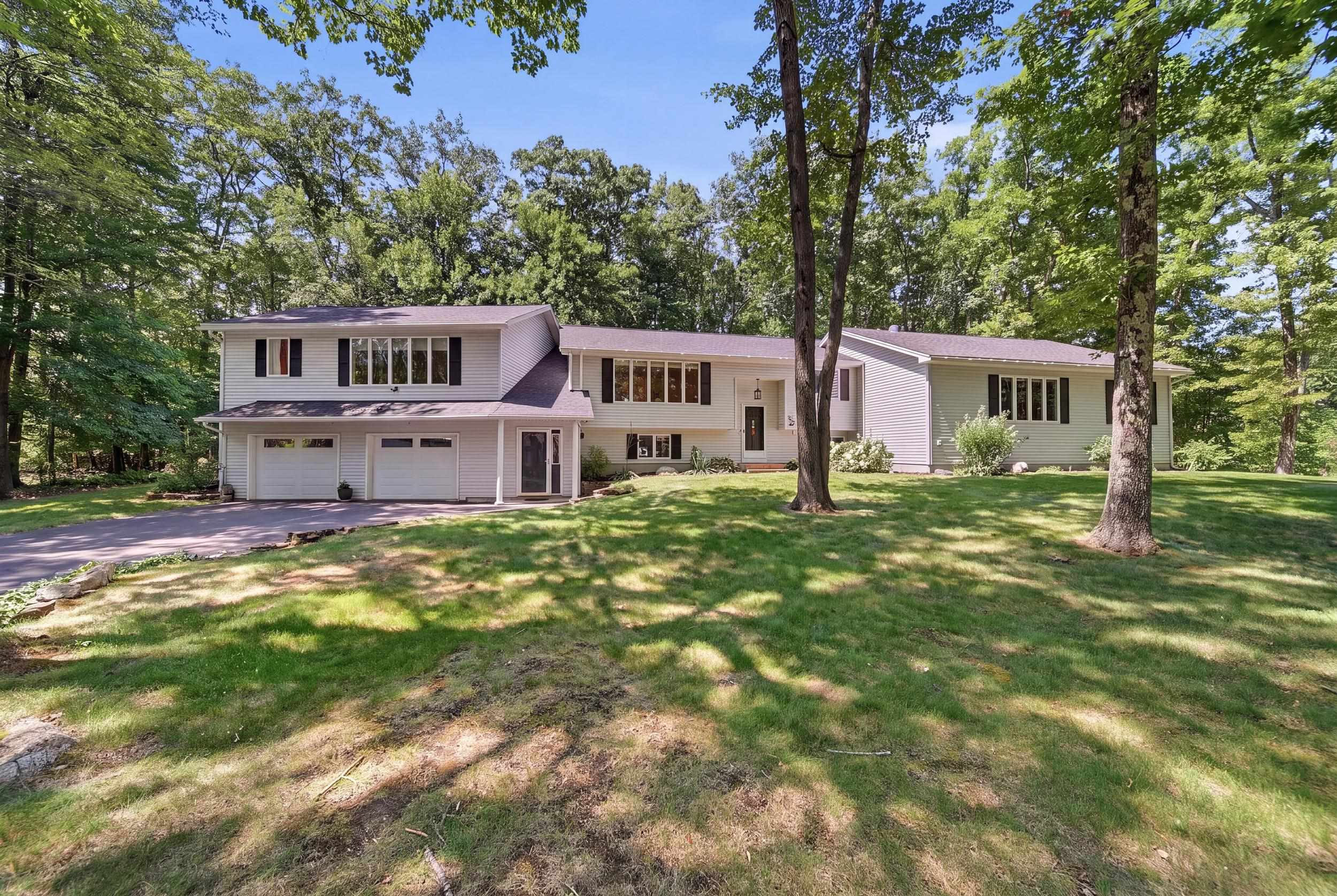 1 Rock Forest Drive