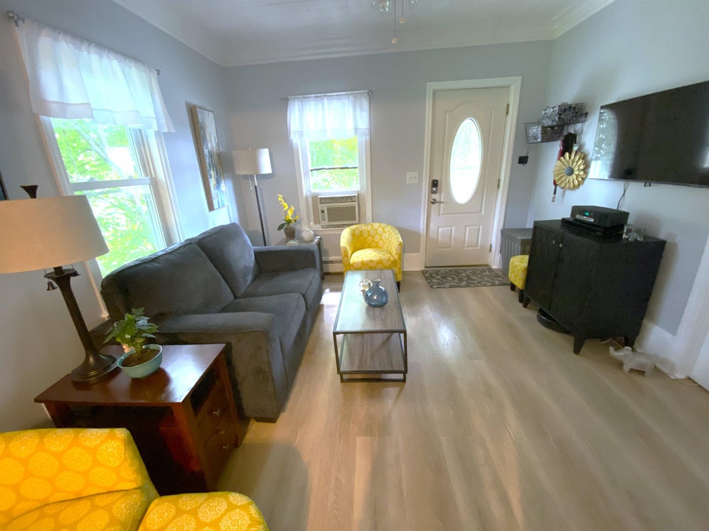 Photo of 10 Shelby Lane #1, Rochester, NH 03839 (MLS # 5113950)
