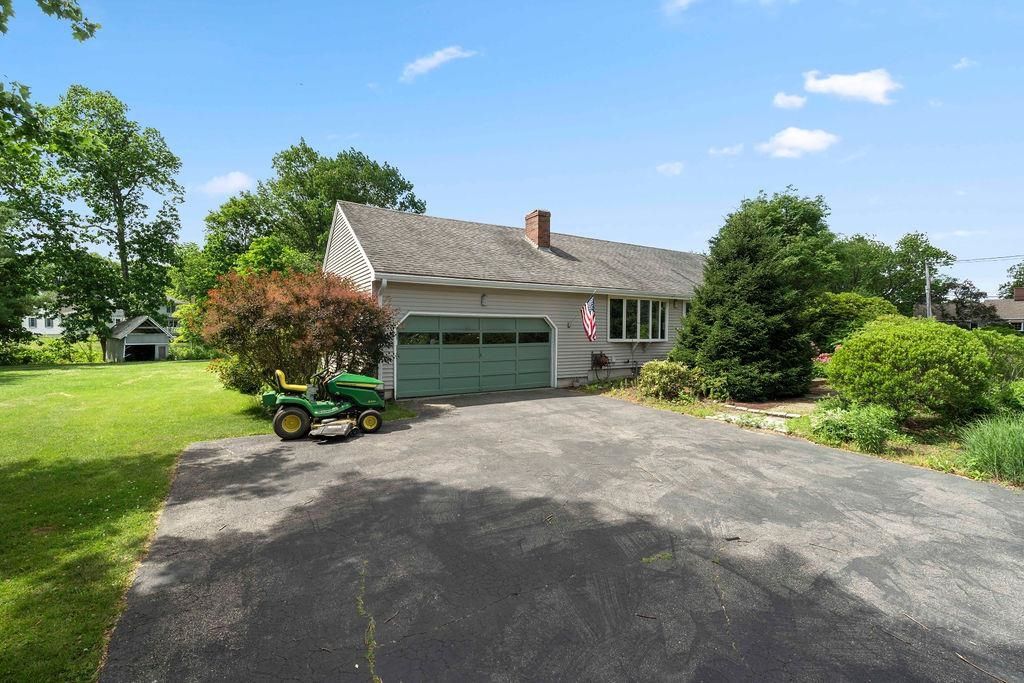 Photo of 3 Fairway Drive, Greenland, NH 03840 (MLS # 5095467)