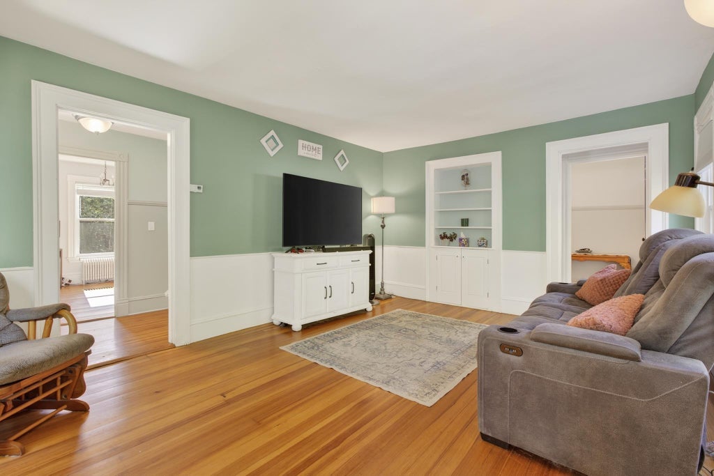 Photo of 17 Forest Road, Hancock, NH 03449 (MLS # 5113201)
