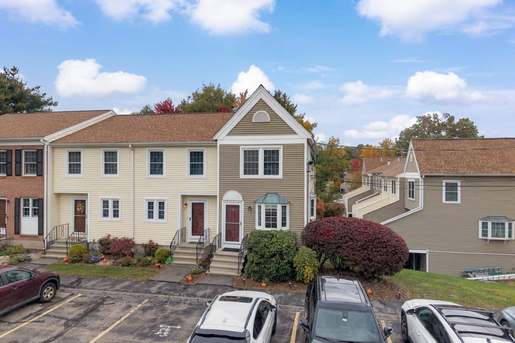 Photo of 328 Fox Hollow Way #328, Manchester, NH 03104 (MLS # 5114579)