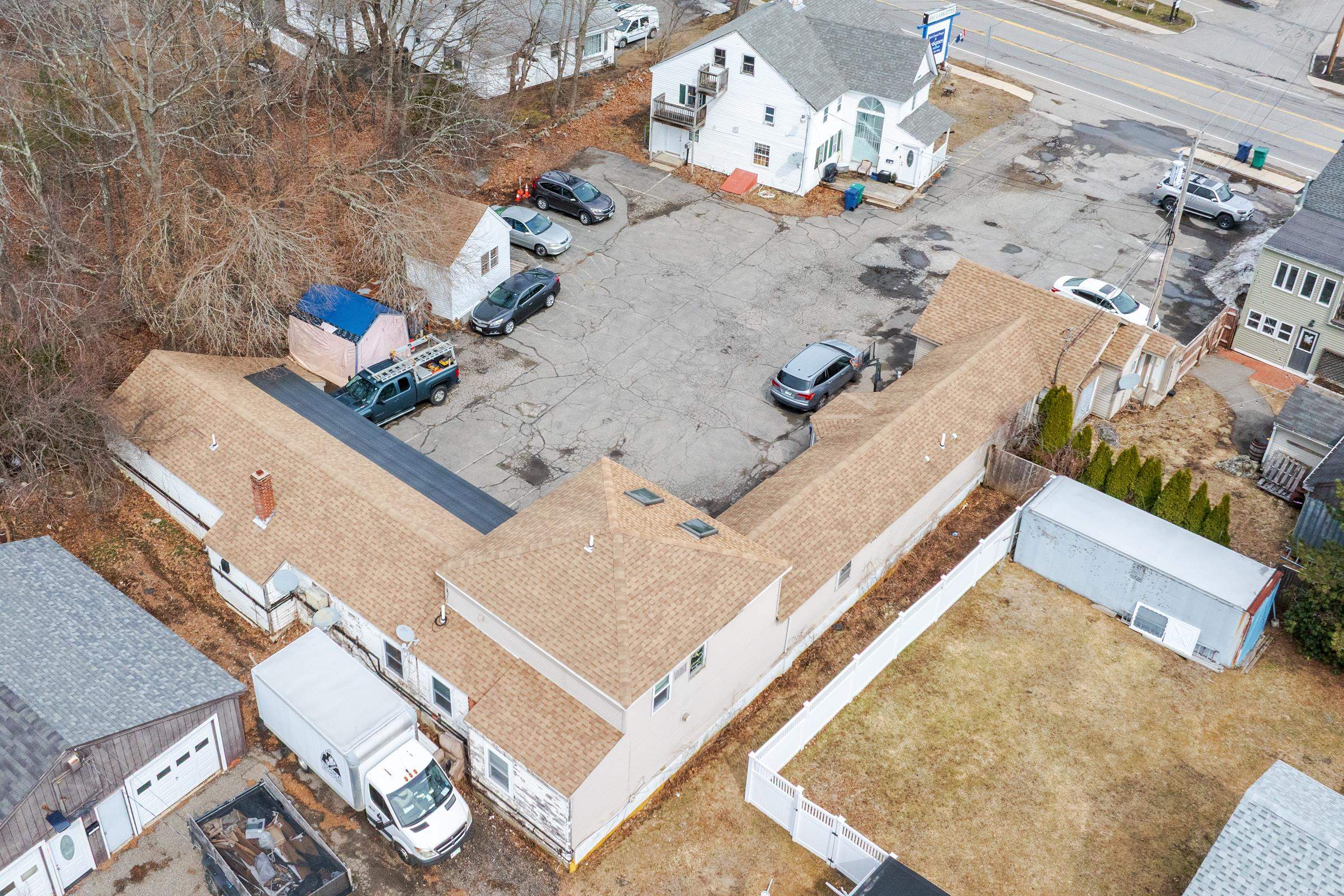 852 Lafayette Road