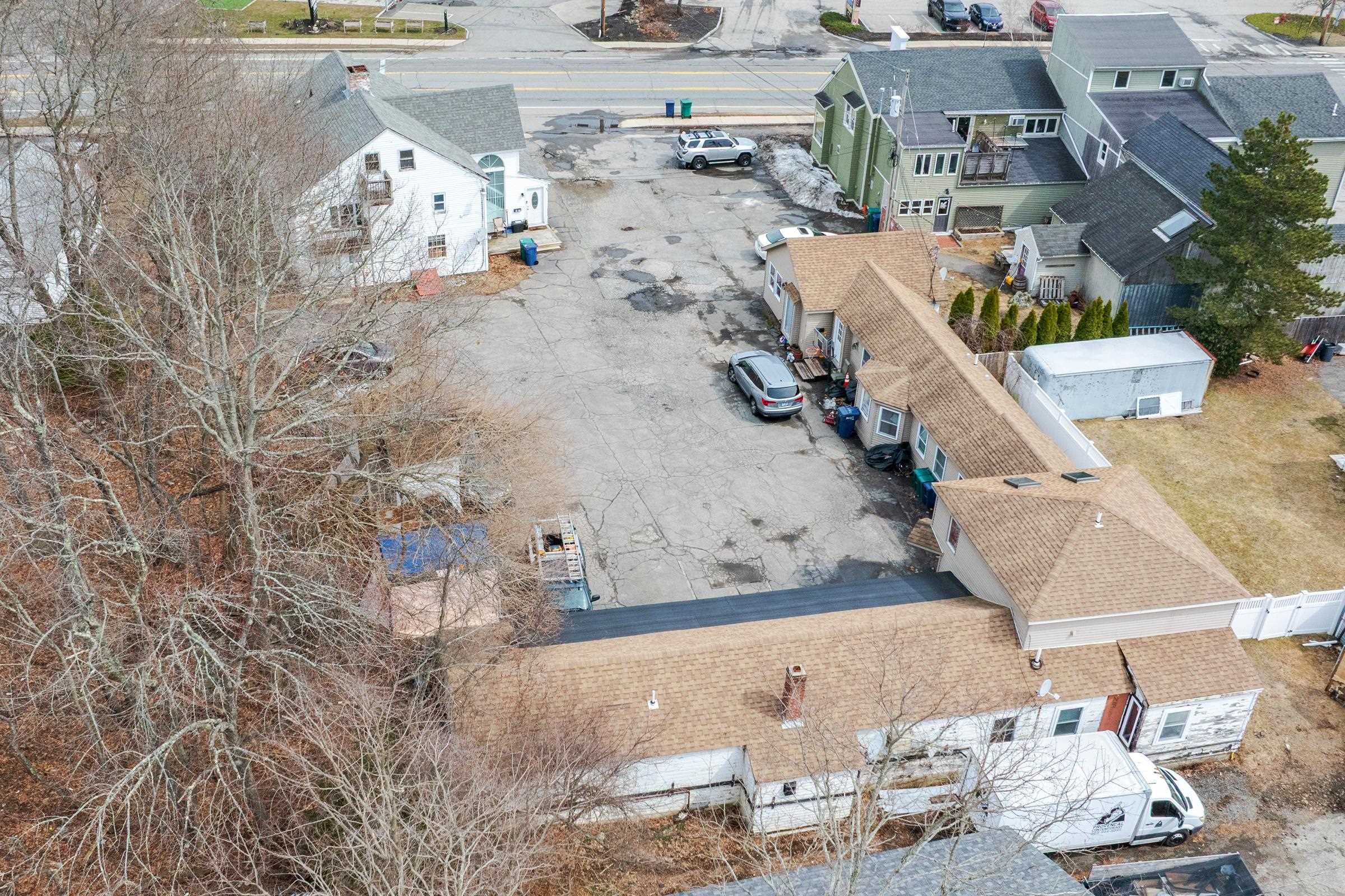 852 Lafayette Road