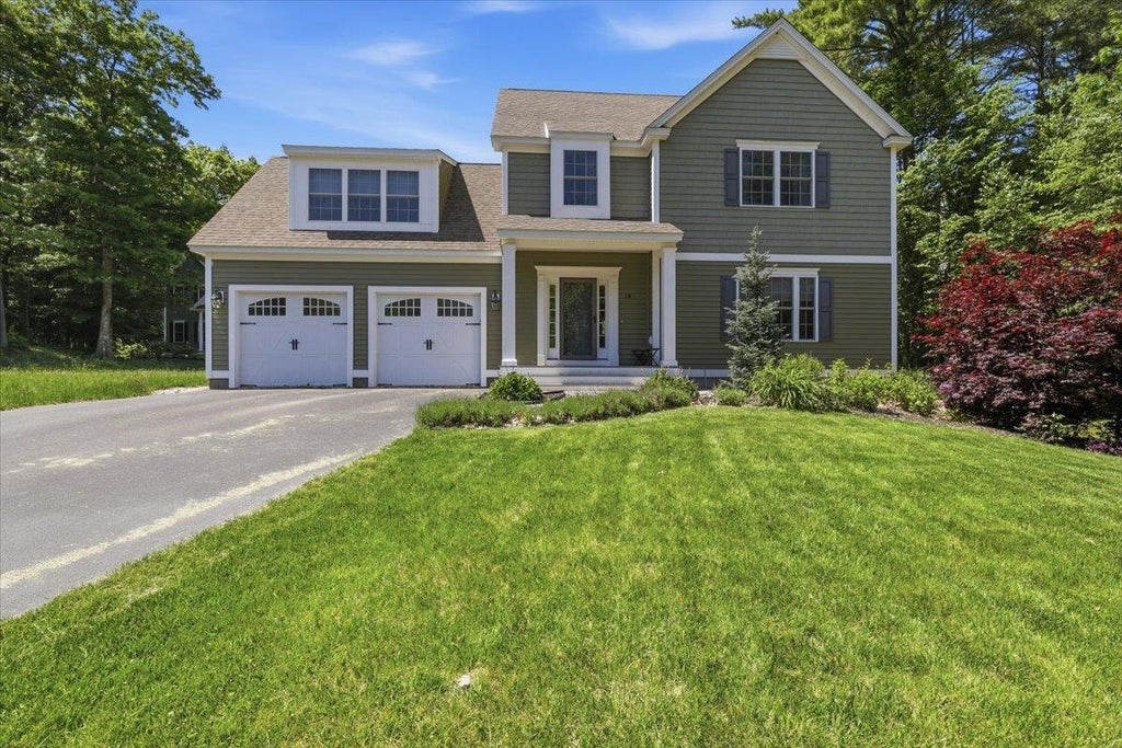 Photo of 18 Hawthorne Drive, Auburn, NH 03032 (MLS # 5092920)