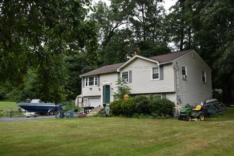 Photo of 1 Hidden Valley Road, Windham, NH 03087 (MLS # 5102803)
