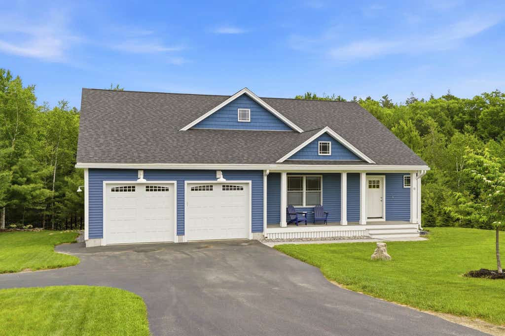 Photo of 11 Hetnars Way, Epping, NH 03042 (MLS # 5102148)