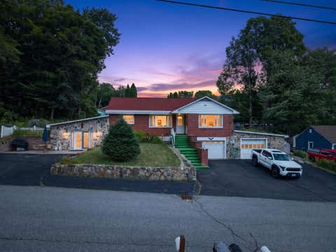 Photo of 48 Mansion Hill Drive, Lincoln, NH 03251 (MLS # 5102042)