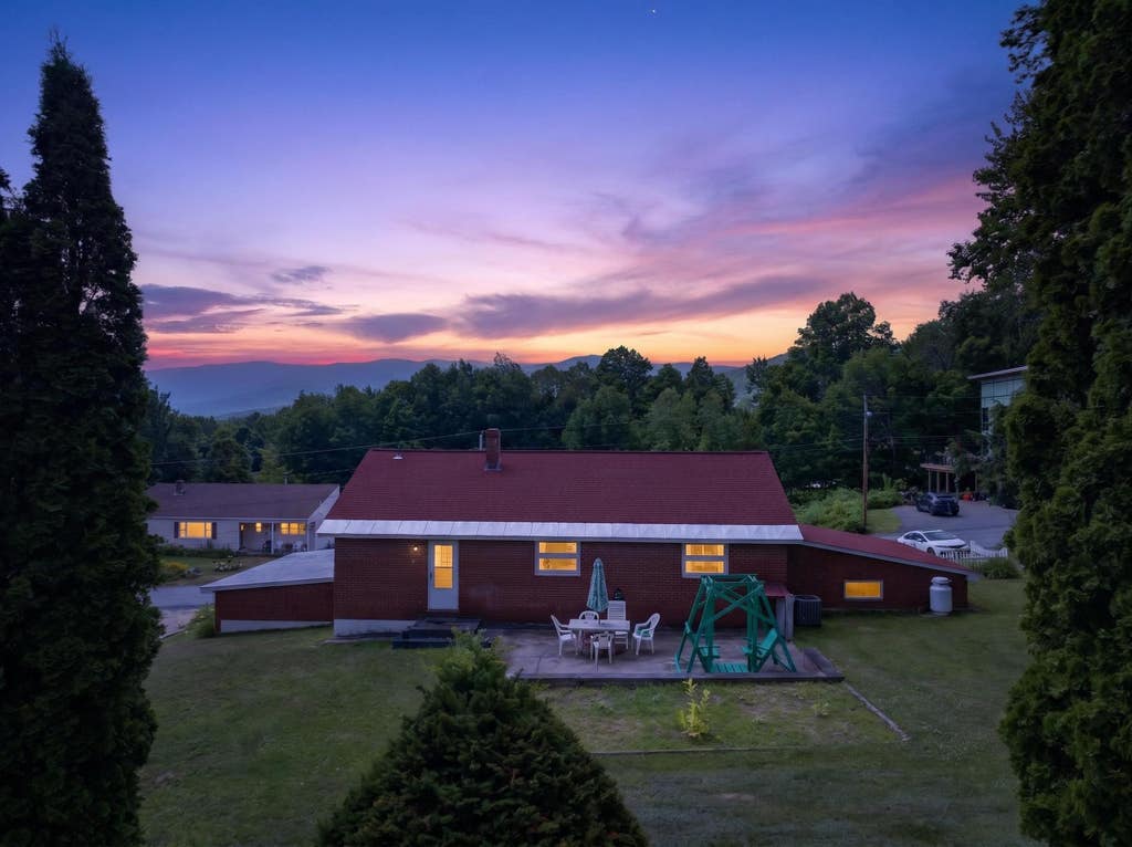 Photo of 48 Mansion Hill Drive, Lincoln, NH 03251 (MLS # 5102042)