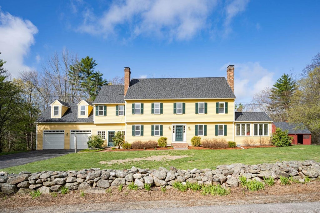 Photo of 65 Kendall Hill Road, Mont Vernon, NH 03057 (MLS # 5079217)