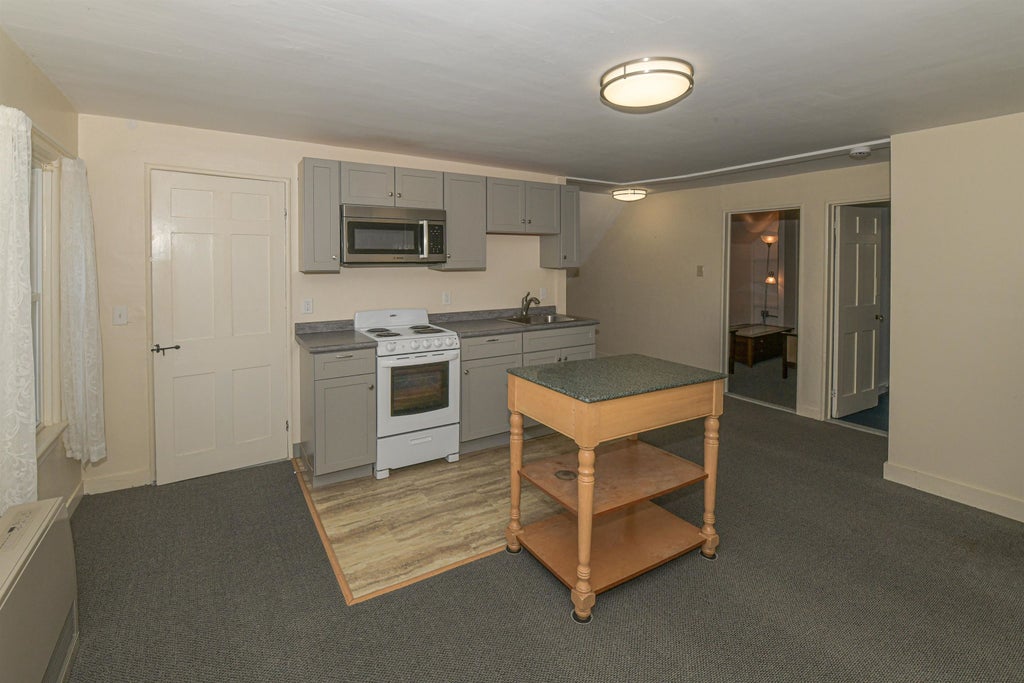 Photo of 24 Pleasant Street #303, Conway, NH 03818 (MLS # 5110856)
