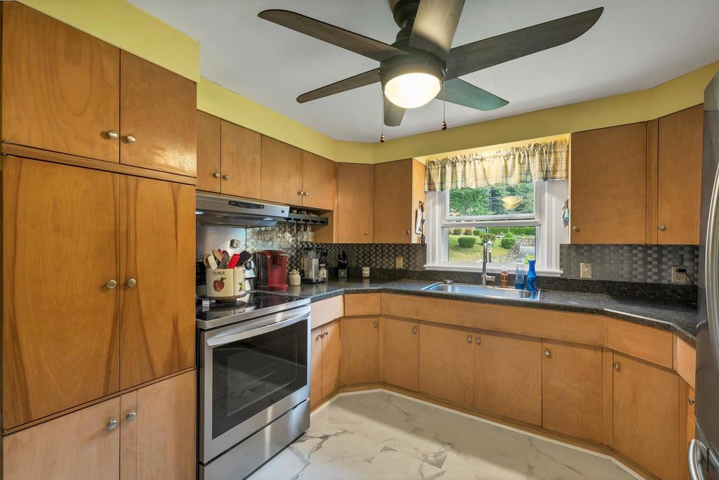 Photo of 125 Woodland Avenue, Gilford, NH 03249 (MLS # 5094674)