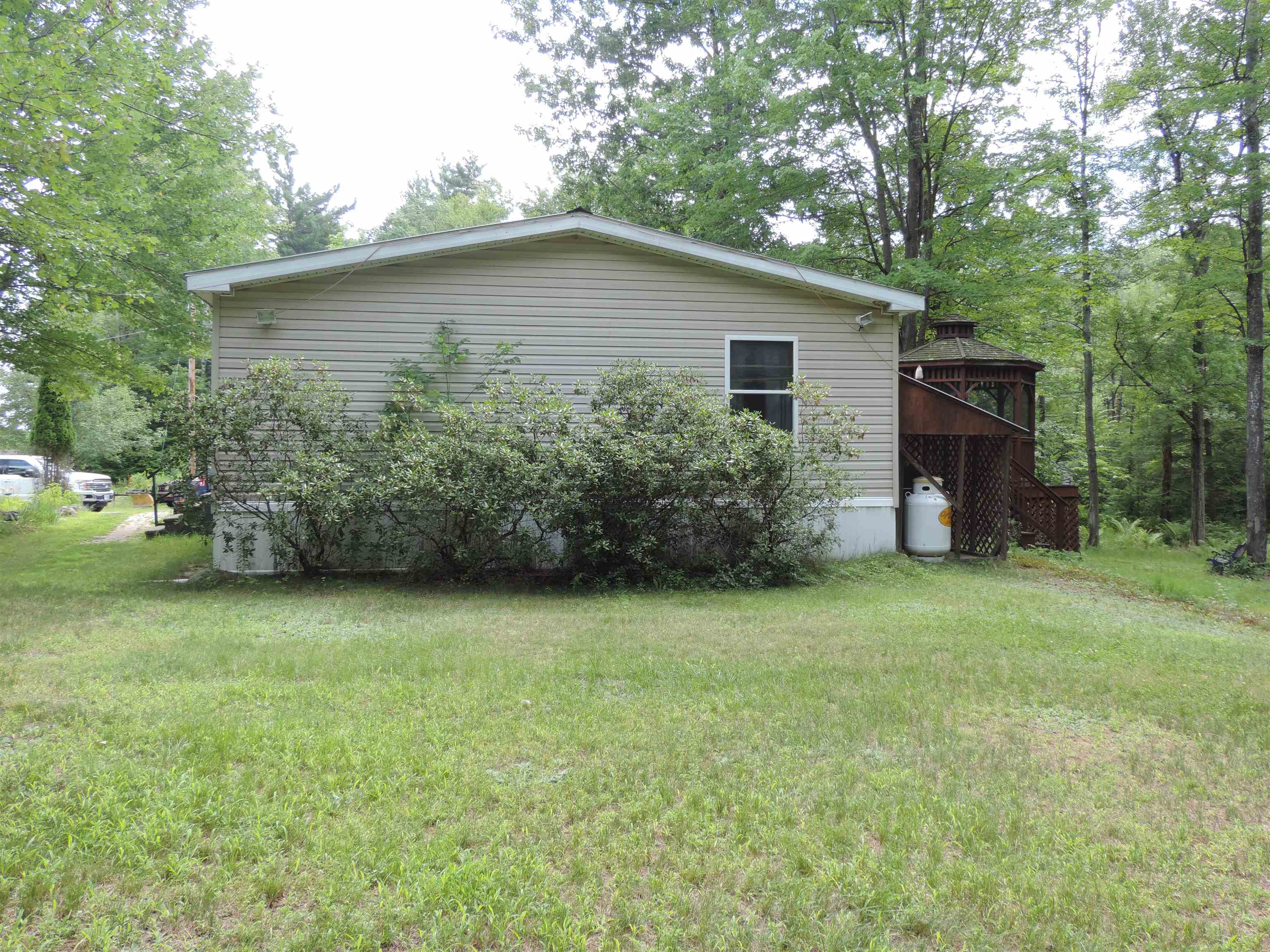 916 Deering Center Road