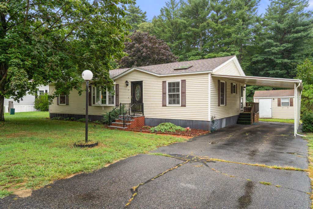 Photo of 11 Caribbean Lane, Rochester, NH 03867 (MLS # 5105708)
