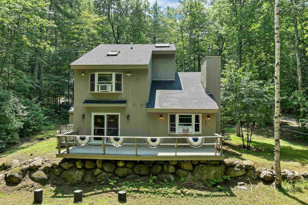 Photo of 3 Aspen Drive, Campton, NH 03223 (MLS # 5100579)