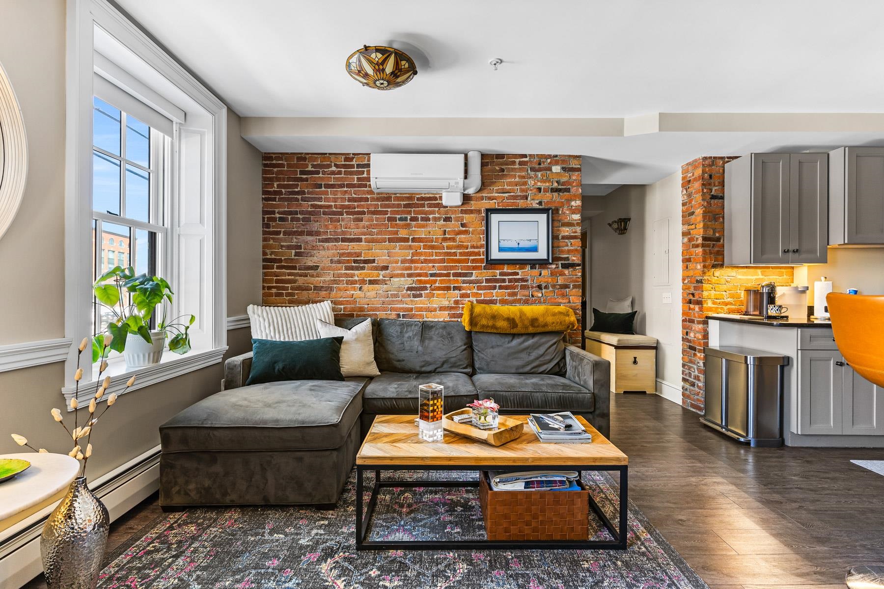 80 State Street 201