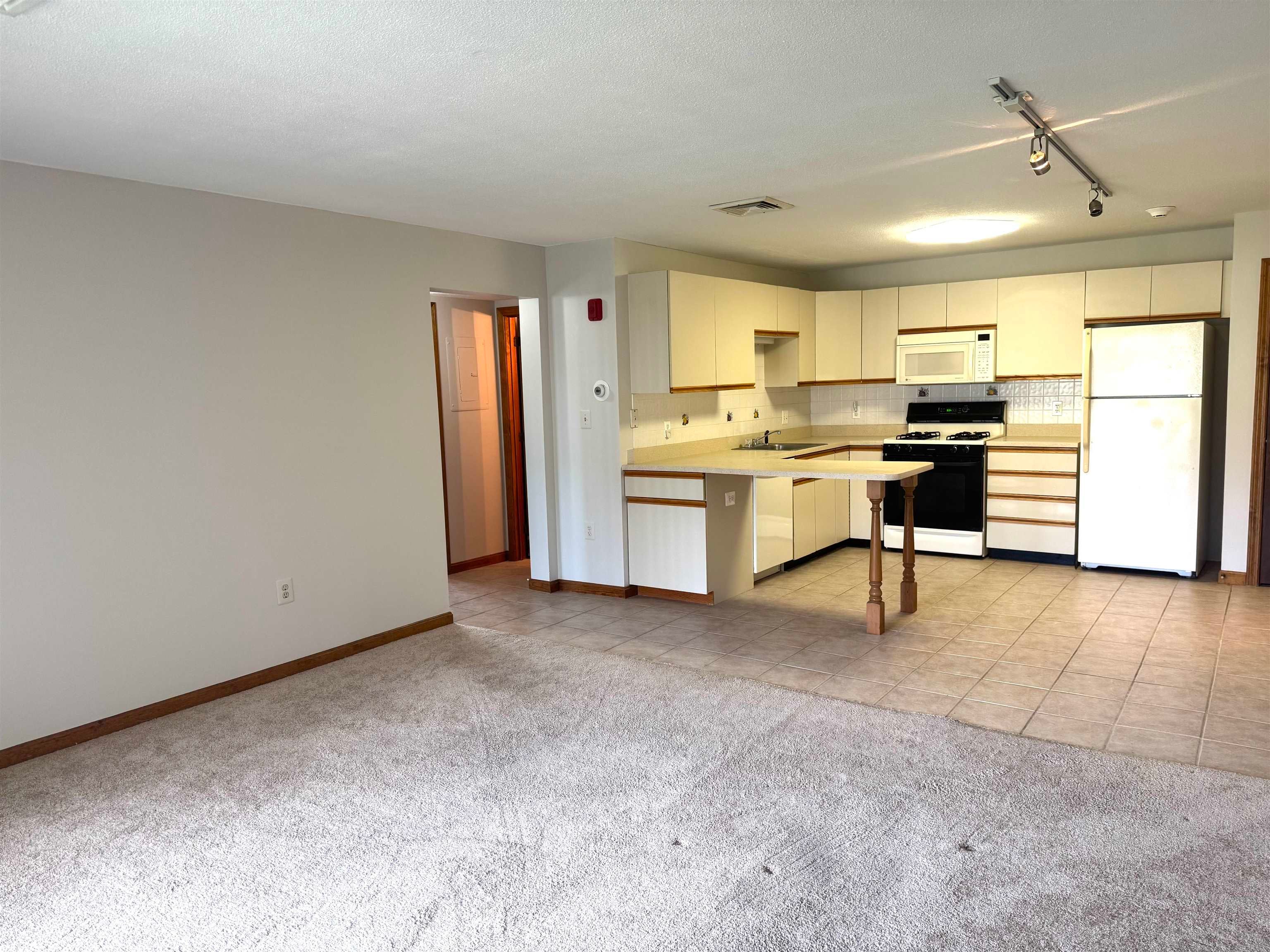 2 Roedean Drive A201