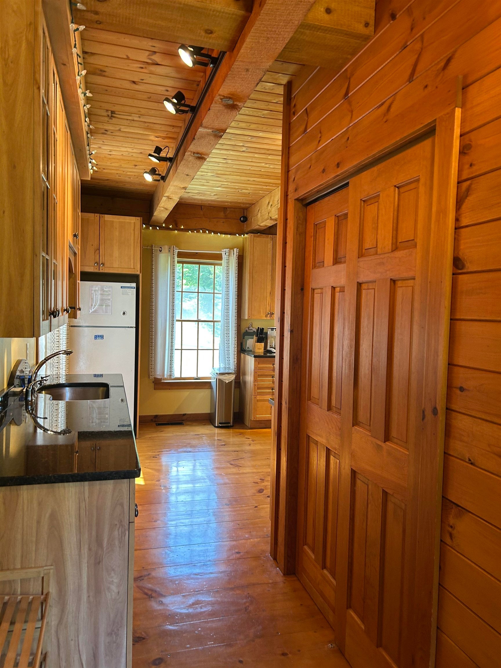 1595 Healdville Road