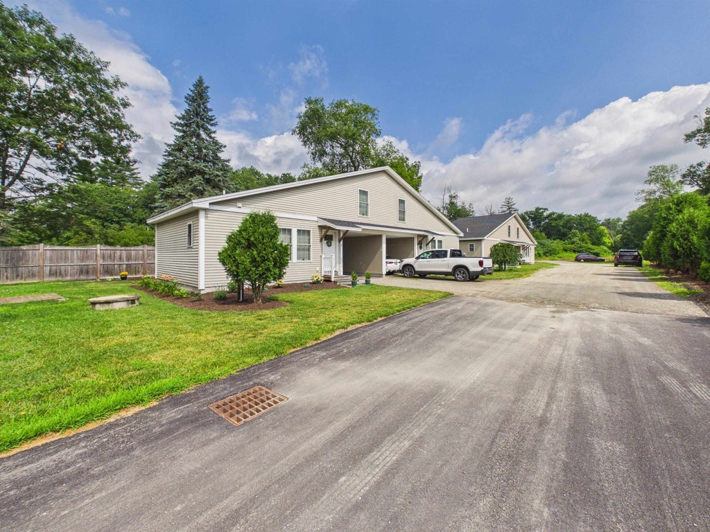 Photo of 4 Cherry Tree Lane, Swanzey, NH 03446 (MLS # 5108961)