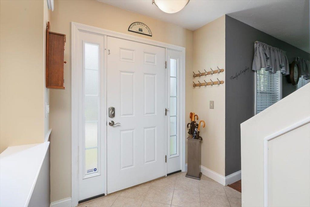 Photo of 2 Birch Hill Drive, Nashua, NH 03063 (MLS # 5087687)
