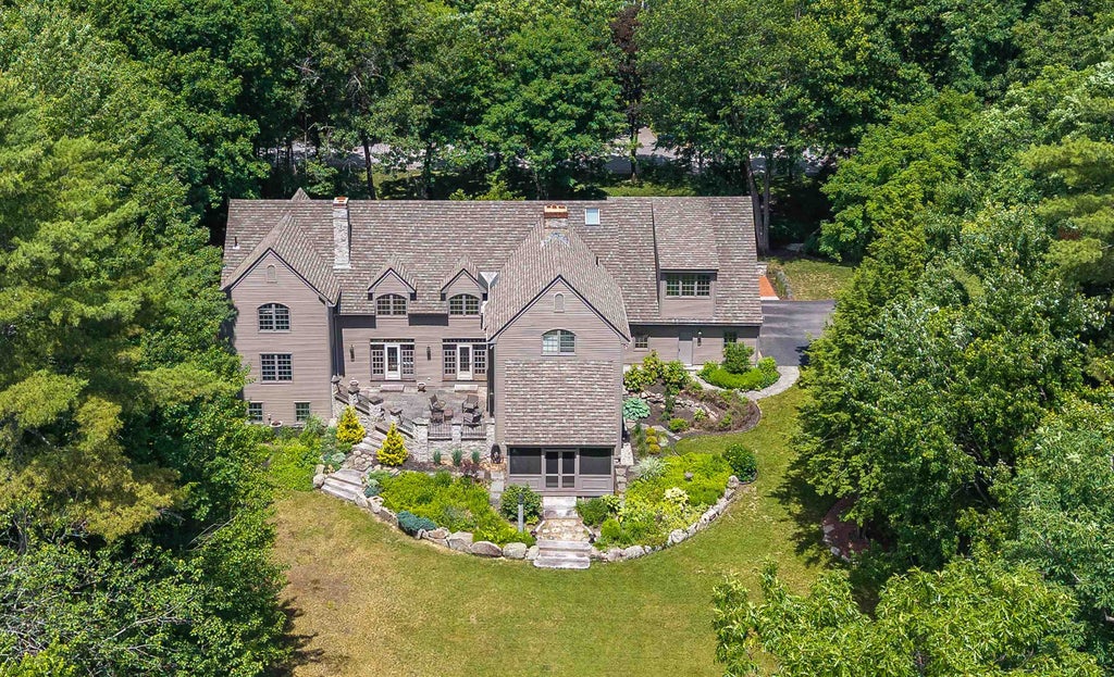 Photo of 63 Ridge Road, Concord, NH 03301 (MLS # 5095521)
