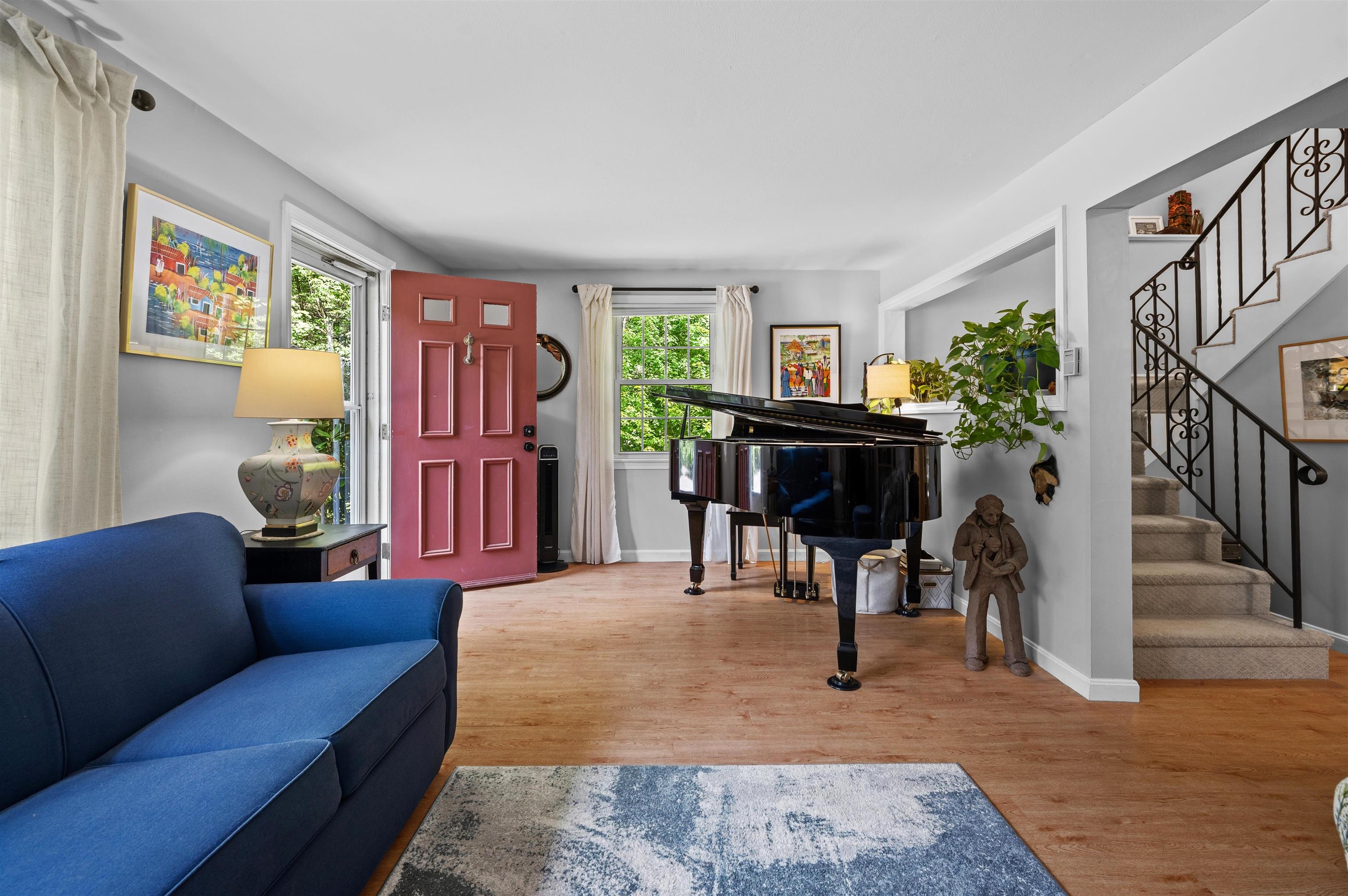 8 Pine Grove Road