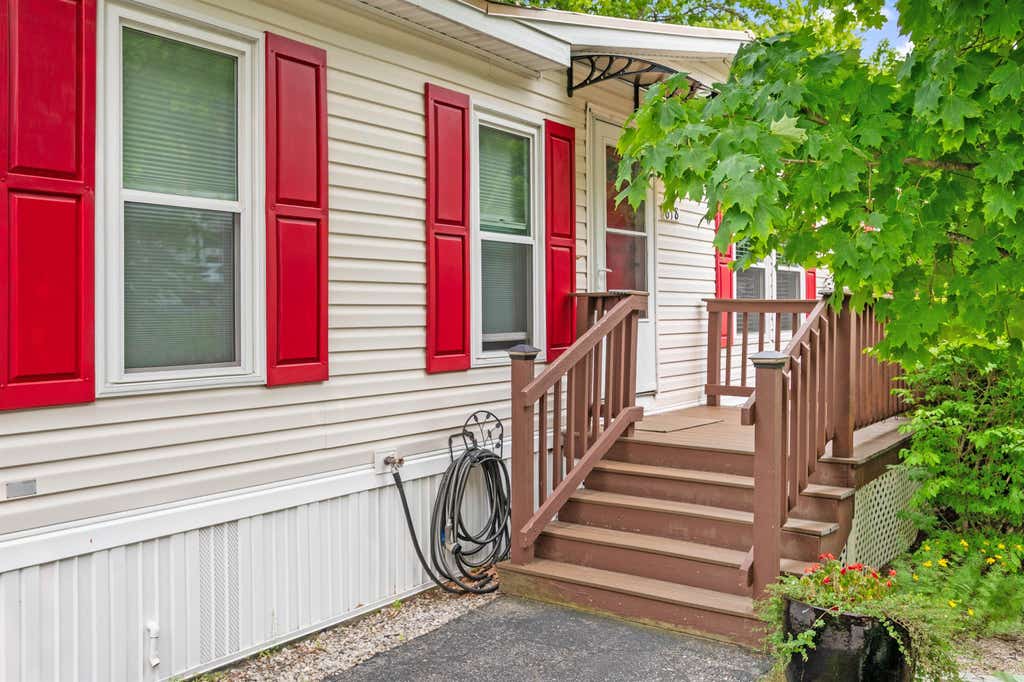 Photo of 618 Benton Drive, Laconia, NH 03246 (MLS # 5100423)