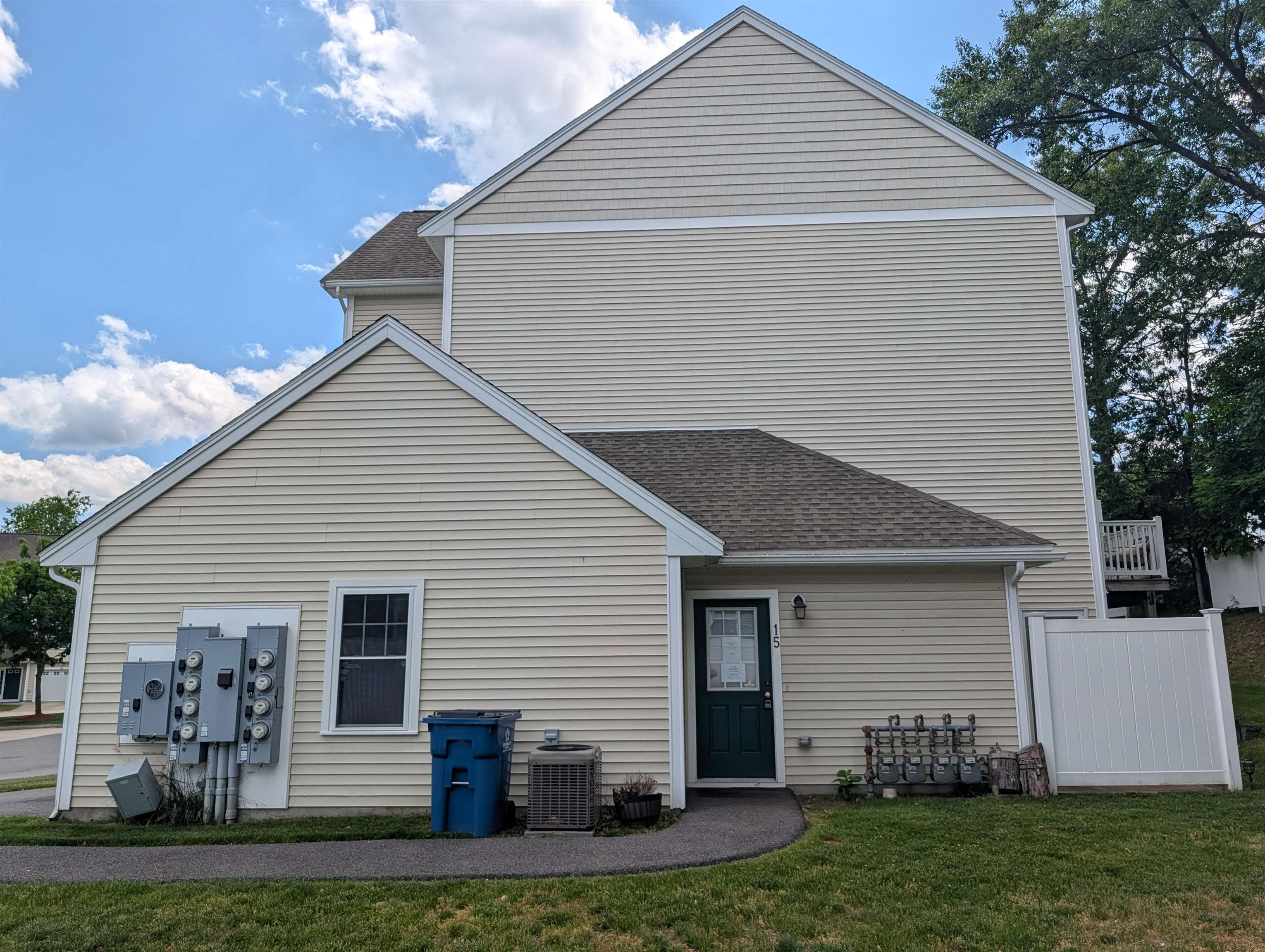 15 Bennett Street