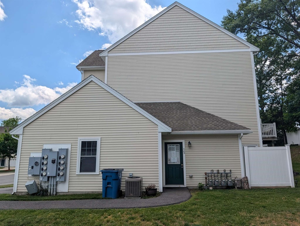 Photo of 15 Bennett Street, Nashua, NH 03064 (MLS # 5097730)