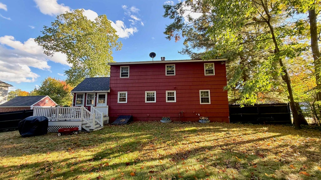 Photo of 10 Newman Drive, Nashua, NH 03062 (MLS # 5113888)