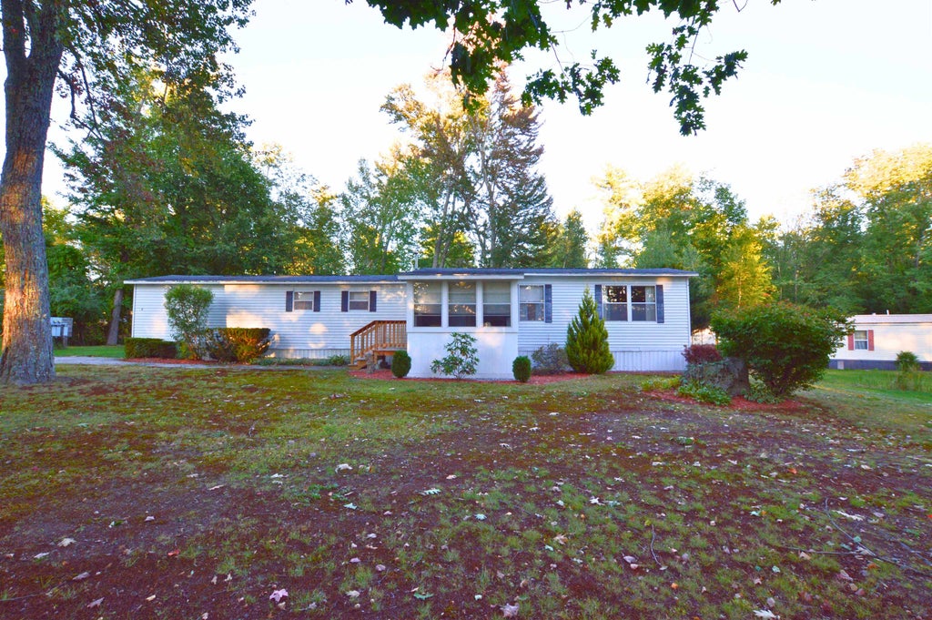 Photo of 732 Concord Stage Road #6, Weare, NH 03281 (MLS # 5109805)